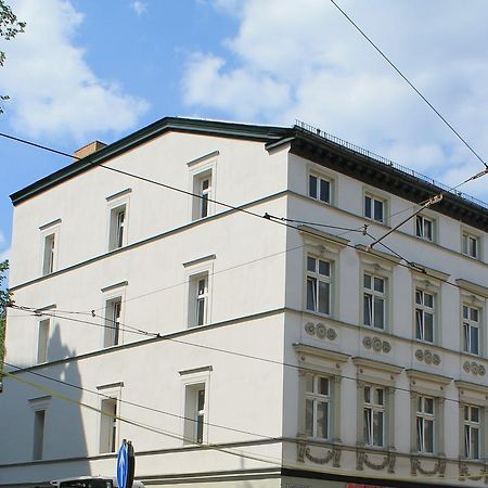 منزل الضيف بوتسدام  في Bett-Point Am Rathaus المظهر الخارجي الصورة